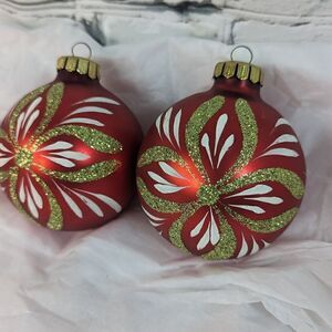 Vintage Glass ornament Polish hand painted Red and Gold 3"